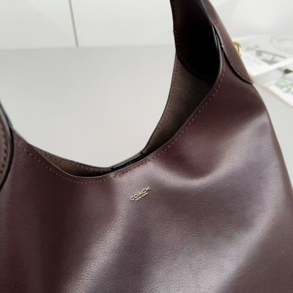 Coach Brooklyn Shoulder Bag 28 - Picture 7 of 7